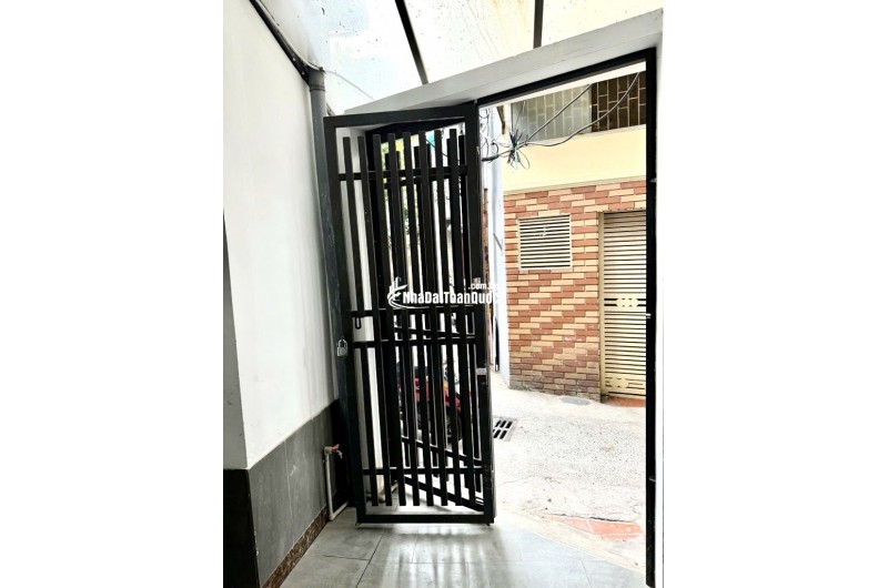 NHÀ MINH KHAI NGÕ RỘNG GẦN OTO 33M- 5* tỷ